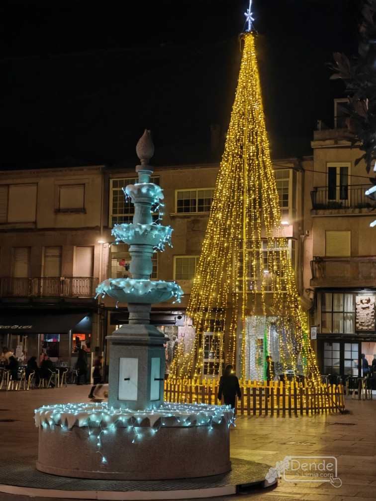 Aceso o alumeado de Nadal en Xinzo