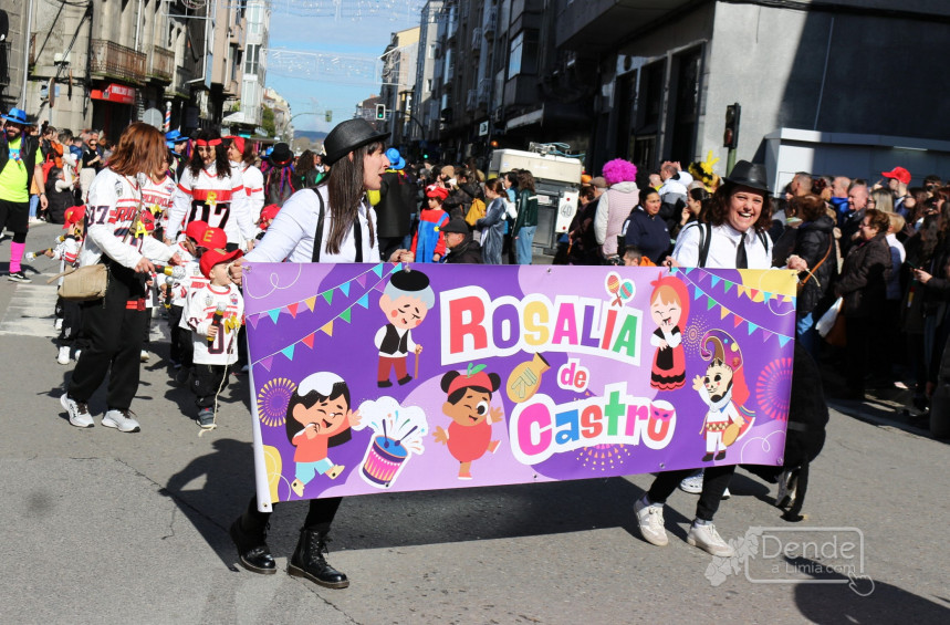 ​SONETO AO “DESFILE INFANTIL”