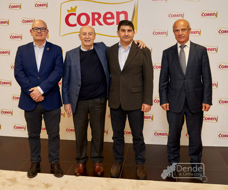 ​O delegado do Goberno en Galicia visitou o Centro de Procesado Avícola do  grupo en Ourense