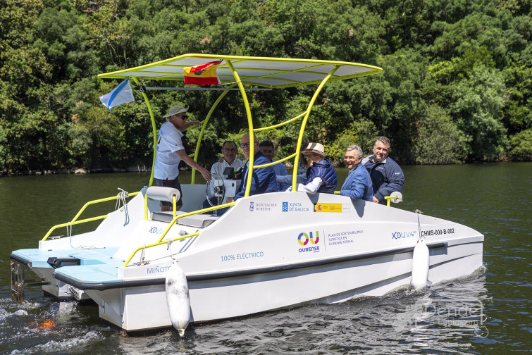 O ecobarco permite descubrir os atractivos das comarcas do Ribeiro e Baixa Limia
