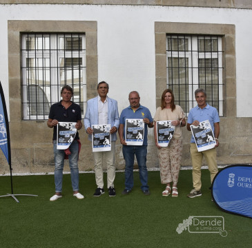 Zamora guarda silencio por las víctimas del atentado de Barcelona 