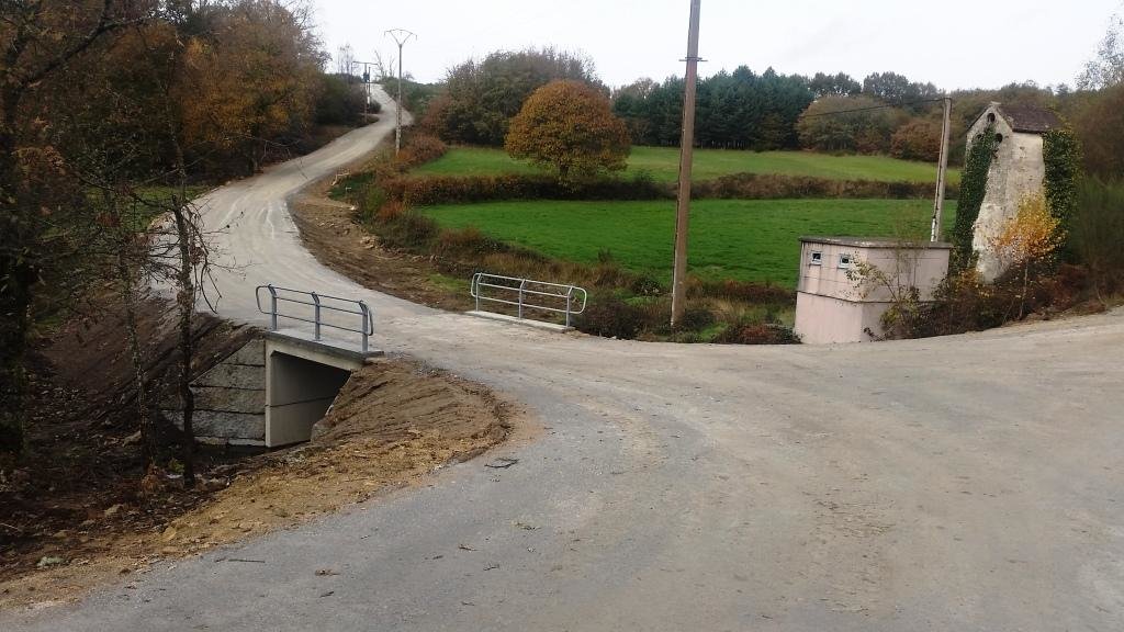 Camiño parcelaria en Bréixome de Abaixo