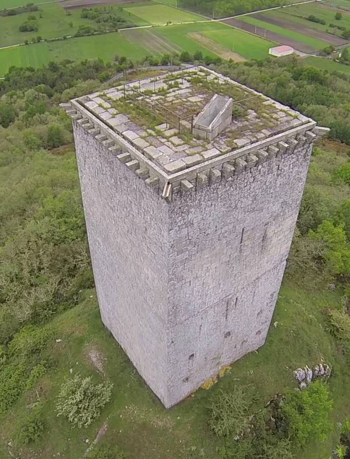Torre