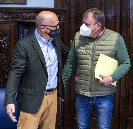 Reunión Manuel Baltar (Presidente da Deputación Ourense) con Amador Diaz Penin (AA de productores da pataca).