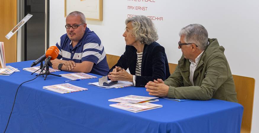 -11.30 horas: Presentación da exposición “O amante do papel”.- O vicepresidente segundo da Deputación, César Fernández, participa na rolda de prensa de presentación da exposición “O amante do papel”, unha mostra con debuxos e gravados de Picasso, Rembrandt, Chagall ou Salvador Dalí que se inaugurará o xoves 12 de maio. Na presentación tamén estarán a comisaria da mostra, Rosario Sarmiento; o asesor de Cultura da Deputación, Aurelio Gómez Villar, e o director do Centro Cultural Marcos Valcárcel, Francisco González. Lugar: Centro Cultural Marcos Valcárcel. 