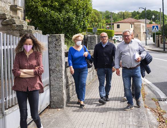 Ás -12.00 horas: Visita ao Concello de Vilar de Santos.- O presidente da Deputación, Manuel Baltar, visita o Concello de Vilar de Santos para abordar co alcalde deste municipio, Antonio Míguez, as liñas de traballo abertas entre ambas administracións e perfilar novos proxectos de cooperación. Lugar: Concello de Vilar de Santos. 