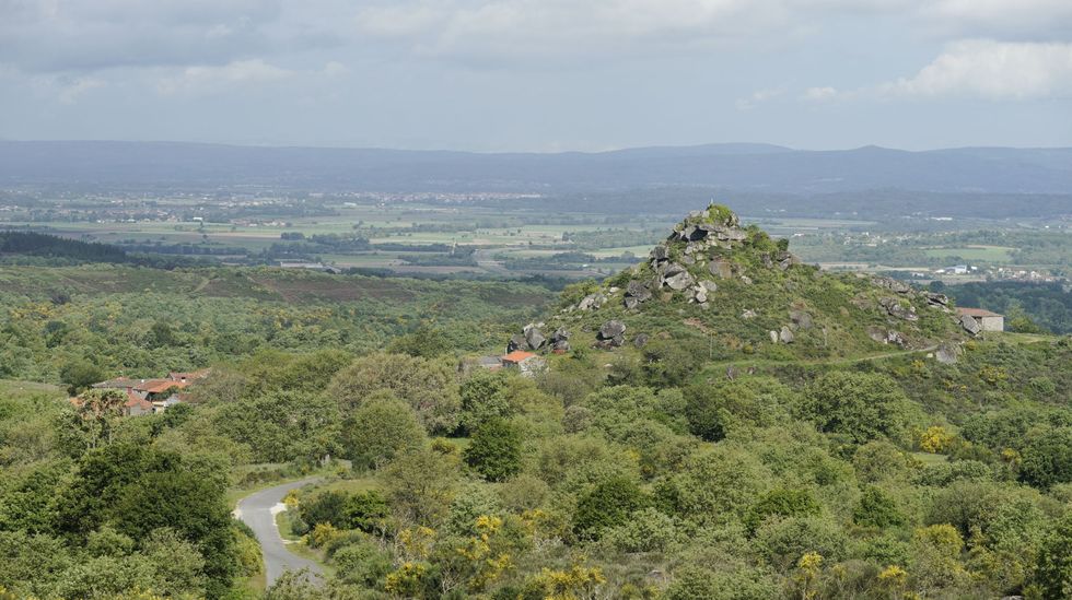 2. Vista da Limia desde o castelo en Trasmiras